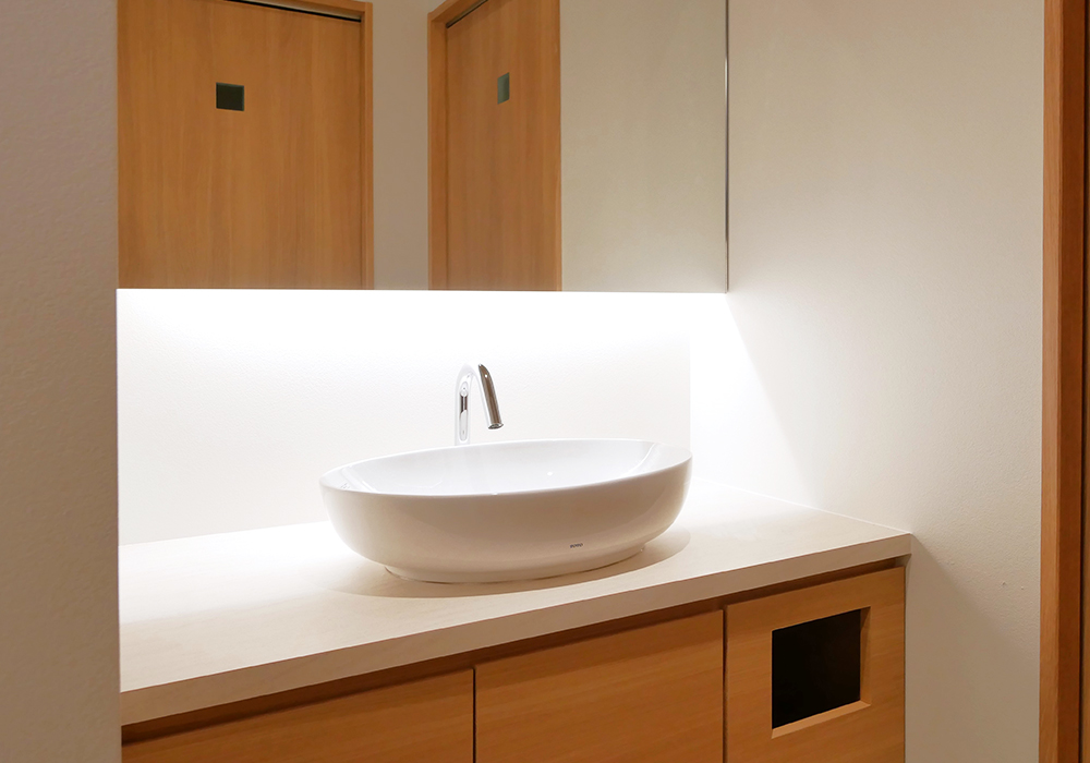 パウダールーム